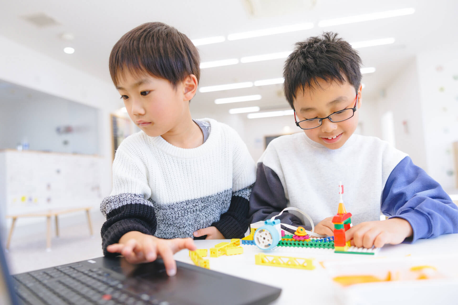 学童選びで悩んでいる方へ｜宿題も習い事もまるごとお任せできる「zunŌwアフタースクール」とは | アフタースクールコース